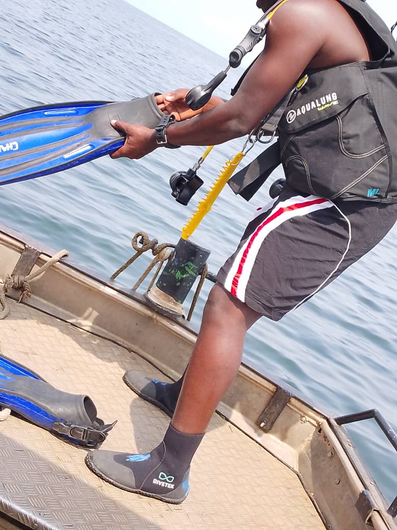 Diver surfacing during a recreational dive
